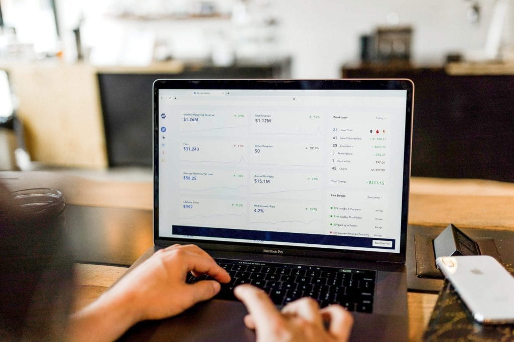 Web Design & Development Company - Klashtech Digital Agency Blog - If Cash Is King, Is Website Traffic Queen? - Web Design & Development Agency - Miami | Austin - Klashtech