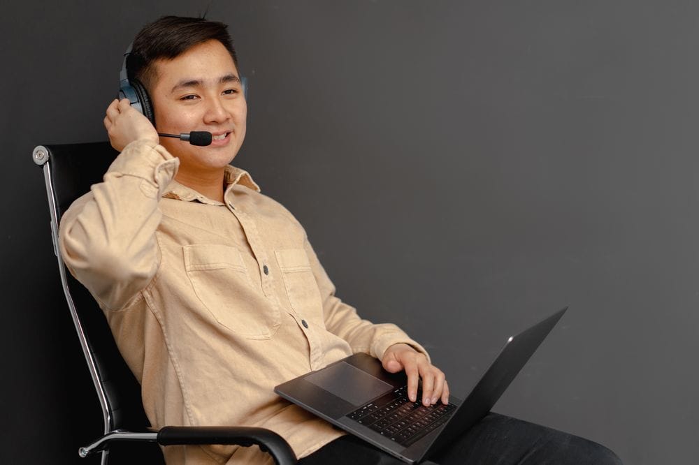 AI chatbots for WordPress customer service - KlashTech